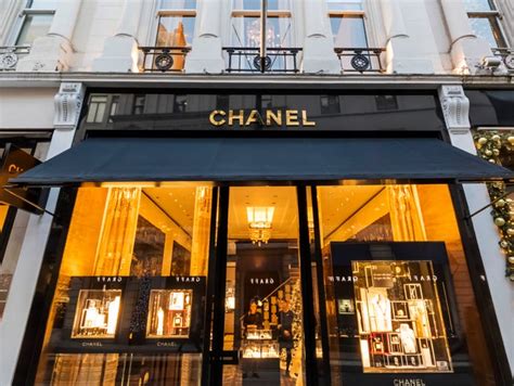 how many chanel bags can i buy in london|chanel stores in london.